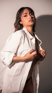 LezyTompson Public Pic 2