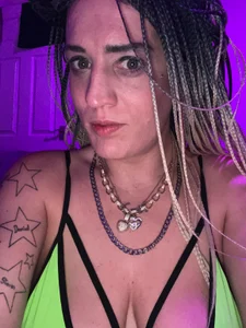 Haleytightlips1986 Public зображення