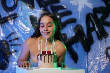 Alice__bennett Celebrate with me my birthday💕 사진 5