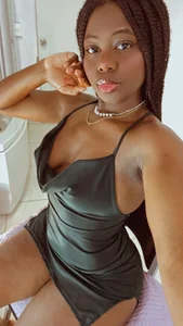 SarabyEbony Who needs plans when you can see me? 💗 사진