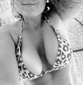 Public od The_Real_Blondie4U  3 snímek