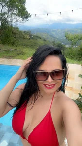 CharlotteCottin 🌟☀️ Pic 5