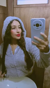 Priya_Bloom Public Poză 4