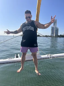 Hello 👋🏼 od santi_aesthetic  5 snímek