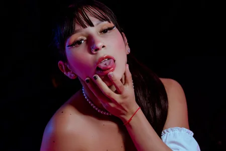 Camilaa_Sanchez_ kullanıcısının Sexy Halloween 👻🎃 albümü -  6 fotoğraf