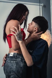AlissonandJoey Public Immagine  3
