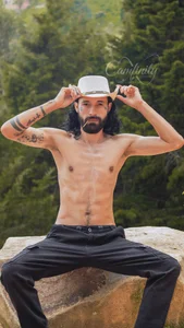 Hisoka_011Let's warm up and have the best experience...图片 2