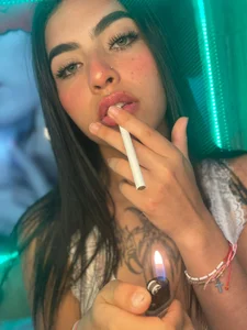 _luna_torres smoke Pic 4