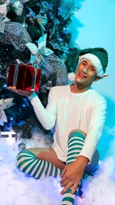 Sidney_Belle: This Christmas, let me be the star that lights up your night. ✨🎄 ( фото)