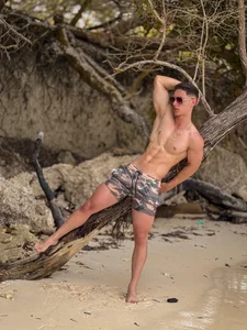 MAXTHOMSON kullanıcısının ME ❤️‍🔥 albümü -  2 fotoğraf