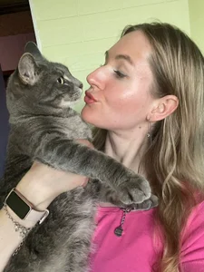 Hello_Lisha my cat is a furry friend Pic 6