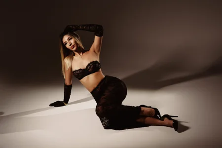 Natasha_Smith09のI am your dream tonight🌒🔥の 6枚の写真