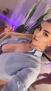 SallyGrey Public Pic 6