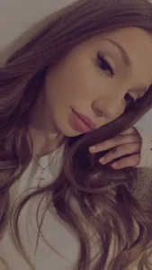 EmmaGorgeousPublic图片 4