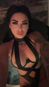 Jeannierose Tease files Foto 3