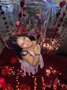 Charis_21 Valentine's Day Pic 3