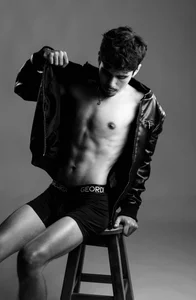 Axel_black5 Public Immagine  3