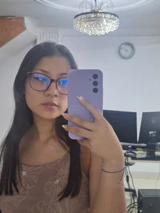 Me 💭 de rouse__red  2 Imagens