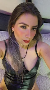 ElizabethAdams_ kullanıcısının I want to be only your property albümü -  4 fotoğraf