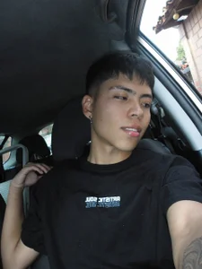 MaxiWildd Public  2টি ছবি