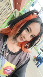 Lia_tomson Public slika 5