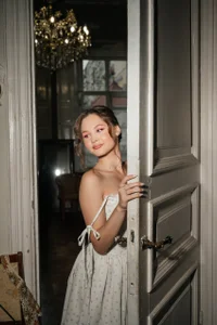 AmeliRoysePublic图片