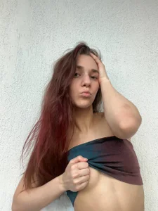 PetraHambelton Forbidden Glow 🖤 Pic 4