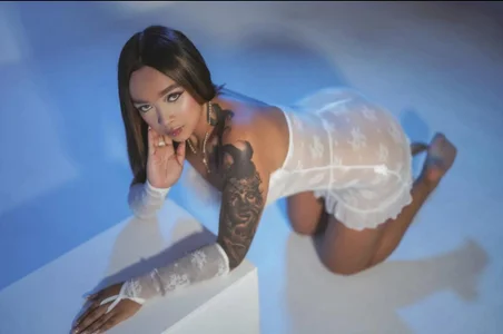 Public od AmbarOwens  3 snímek