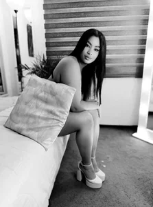 _caroline_jackson_ Black & White ⭐ Pic 8