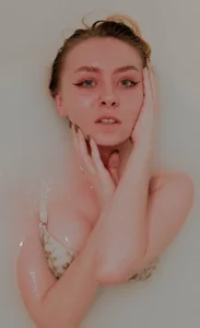 Cute_Auggie8 Bathroom Fotka 2