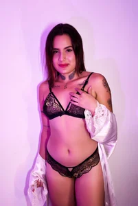 Susan-Sweet-7 Show me more... зображення 3