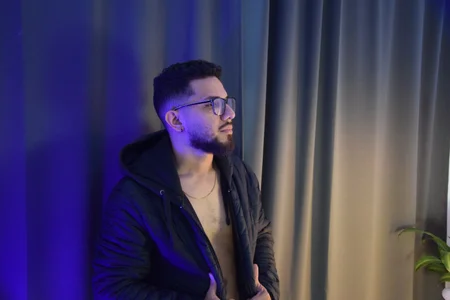 LeoAnderson__ Public Bilde