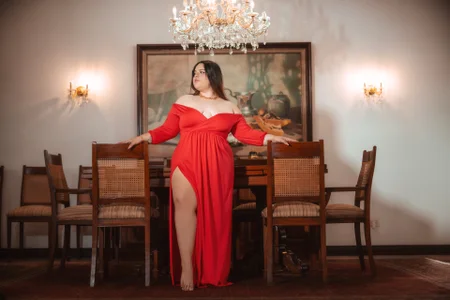 CloeFox18 elegant girl Pic 5