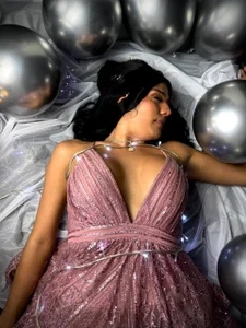 ZachaTompson Sexy XV 🥂 Foto 9