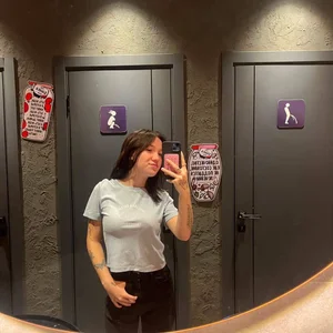 Showmyboobs my life - {count, plural, one {תמונה אחת} two {שתי תמונות} many {# תמונות} other {# תמונות}}
