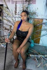 Morochaa-fire: Dancing among Graffiti ( 6 фото)