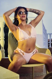 Amber_villalobos_ Chilling & sensual Girl 😉 Pic