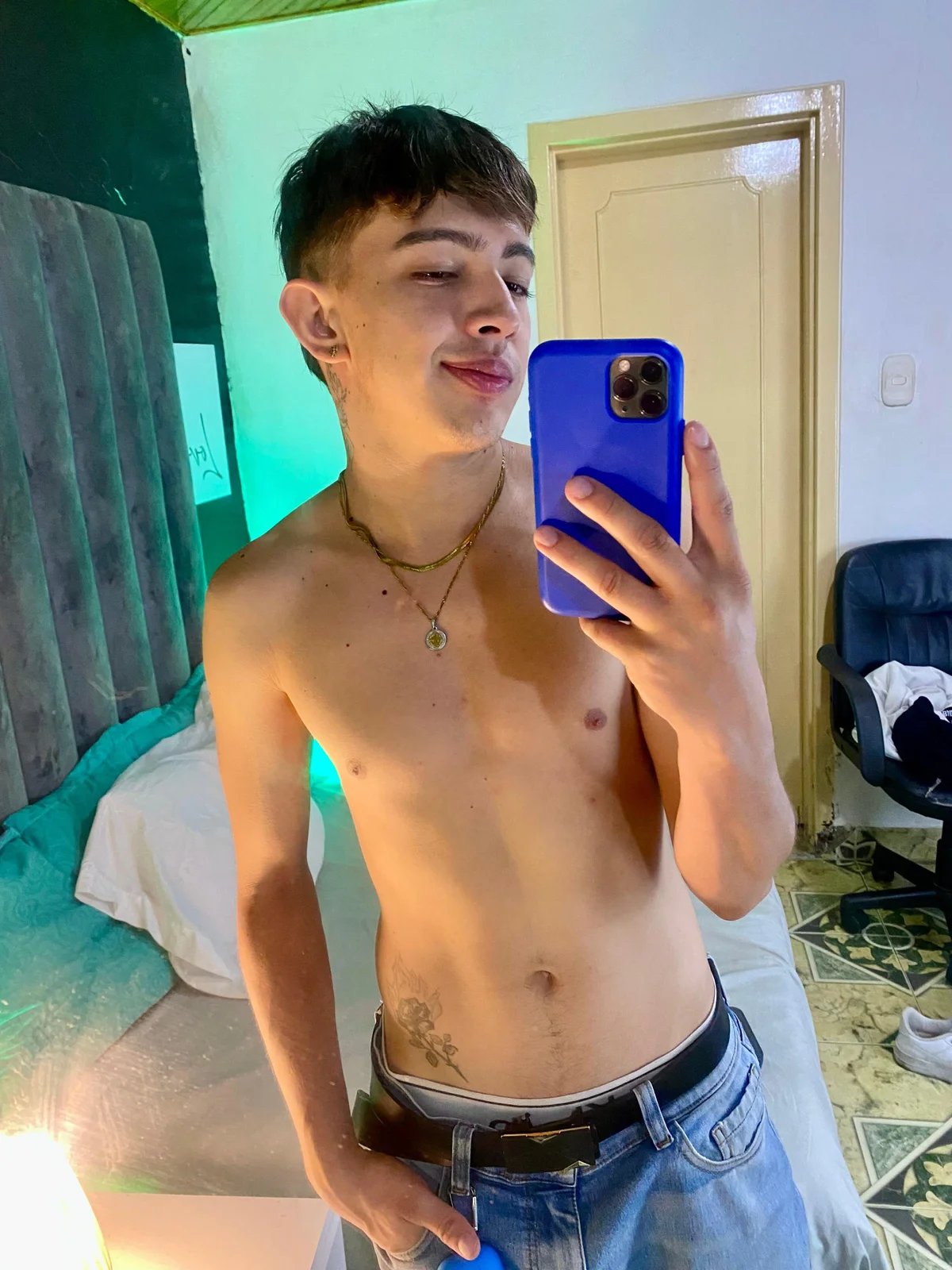 Трендове зображення  3058 Lian_Miller1_