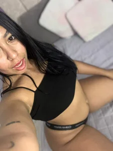 marywhitee__ black suits me well Bilde