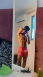 Young_laroi in the process รูป  3