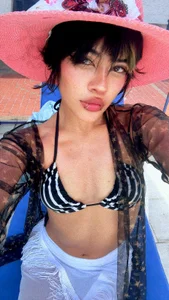 On the beach od sweet_Samx  4 snímek