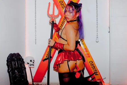 ValeryTatto evil girl Pic