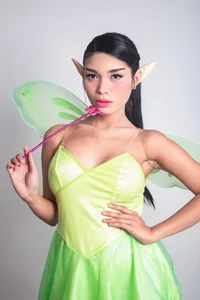 Tinker fairy 🧚‍♂️ ✨ de Notaestheticallykylinee  2 photos