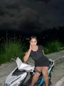 Iris_Hilton Public Foto 2