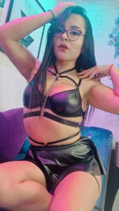 Tiara_R_ a body with latex slika 8