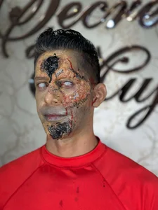 JoseRumbero26のUn maquillaje muy creativo mes de Halloween 2026の 4枚の写真