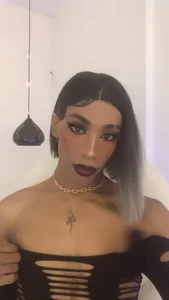 TRISHASLOWXX kullanıcısının TRISHA SLOW albümü -  3 fotoğraf