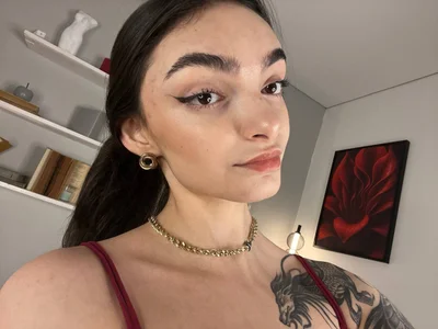 Morena_Dolceのhorny tailの 4枚の写真