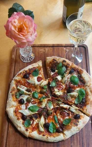 MissDyannis I like to bake and cook  2টি ছবি