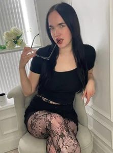 BrookWells: Public ( 2 фото)